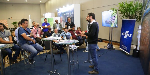 O International Fish Congress (IFC), congresso internacional que reuniu 45 especialistas de 12 pa&iacute;ses para discutir os principais gargalos de produ&ccedil;&atilde;o e propor t&eacute;cnicas e inova&ccedil;&otilde;es para o setor. O evento teve como tema principal ?Das &aacute;guas ao consumo", com vis&atilde;o de sustentabilidade para os pr&oacute;ximos anos. 