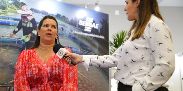 O Sebrae intensificou a participa&ccedil;&atilde;o das pequenas empresas no segmento da aquicultura, oferecendo aos produtores programas e consultorias. No &acirc;mbito da gest&atilde;o empresarial, o esfor&ccedil;o tem sido o de promover, com o apoio da Embrapa, a transfer&ecirc;ncia de tecnologia que permita aos pequenos neg&oacute;cios produzir mais com menos &aacute;gua e com sustentabilidade?, comenta Newman Costa.
